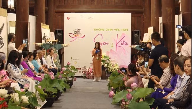 Ấn tượng 'Không gian văn hóa Sen và Kiều'