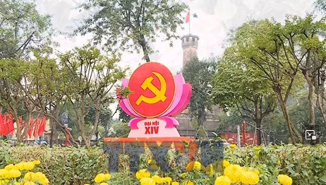 Hà Nội rực rỡ trước thềm Đại hội Đảng
