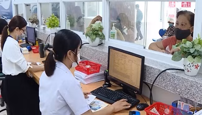 Dừng cấp thẻ bảo hiểm y tế bản giấy