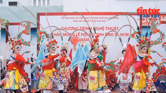 TP Hồ Chí Minh: Tiếp lửa nghệ thuật hát bội lan tỏa trong đời sống