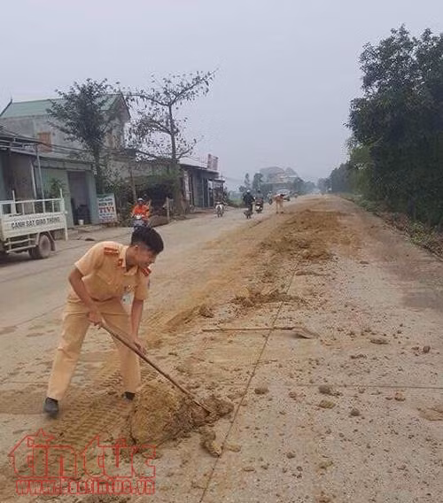 Hình ảnh đẹp của các chiến sĩ cảnh sát giao thông huyện Nho Quan ảnh 1