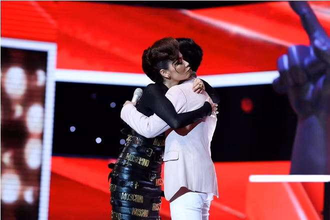 The Voice 2017: Anh Đức - trò cưng Thu Minh hát nhạc phim La La Land vững vàng và chuyên nghiệp ảnh 11