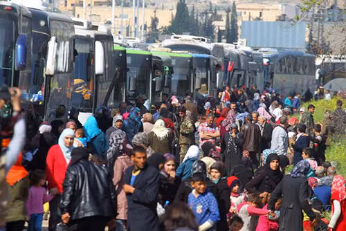 Đánh bom liều chết đoàn xe sơ tán thường dân bên ngoài Aleppo ảnh 1