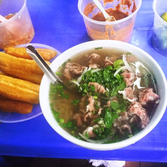 Rủ nhau đi ăn Phở Mặn Gầm Cầu ảnh 2