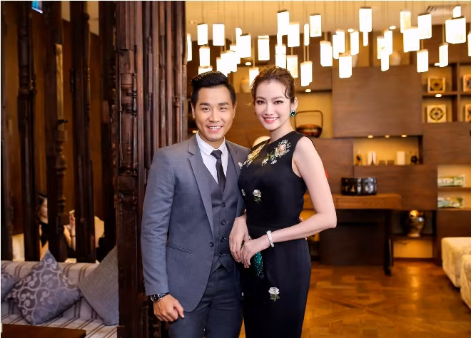 MC Nguyên Khang không thể 'cầm lòng' trước thời trang ảnh 7