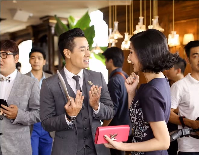 MC Nguyên Khang không thể 'cầm lòng' trước thời trang ảnh 9
