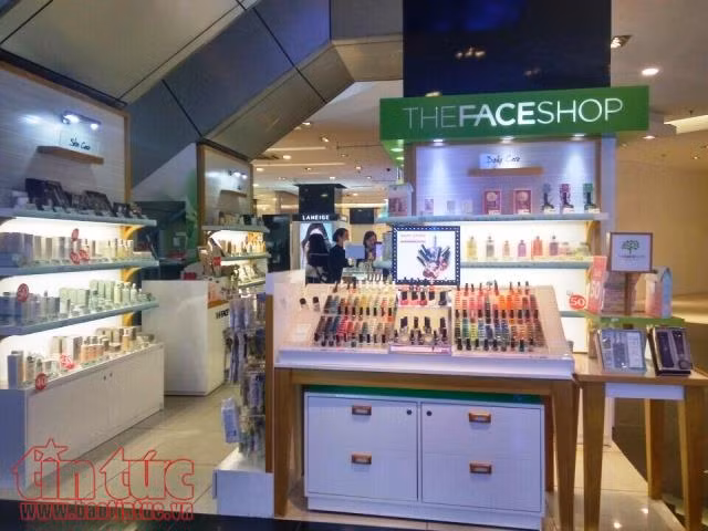 Sau 'làn sóng Hallyu', lê, táo, mỹ phẩm Hàn Quốc ồ ạt xâm nhập thị trường Việt Nam ảnh 3