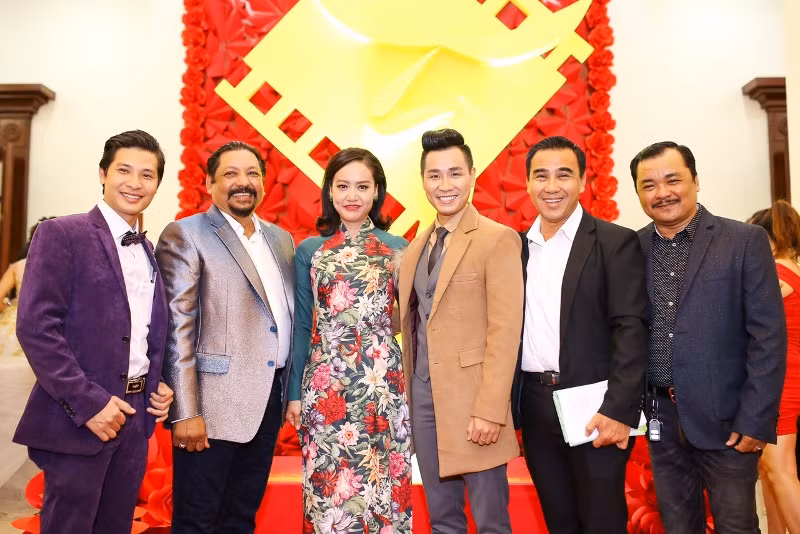 MC Nguyên Khang 'cứu nguy' cho Cánh Diều 2016 ảnh 10