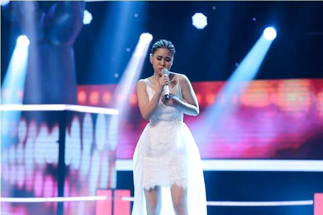 The Voice 2017: HLV Tóc Tiên khóc lã chã khi Phương Mai hát "Tell me why" ảnh 5