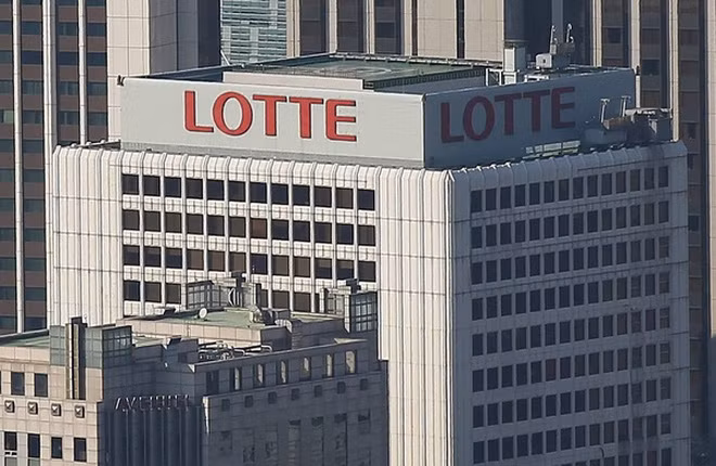 Tập đoàn Lotte gặp khủng hoảng, cơ hội sẽ đến với Việt Nam? ảnh 1
