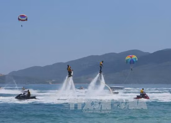 Thêm một khu giải trí, thể thao biển trên vịnh Nha Trang ảnh 1