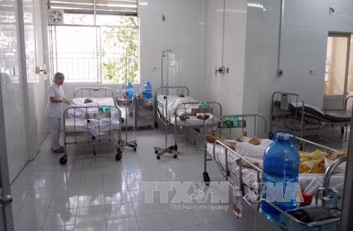 Bệnh viện Chợ Rẫy kiến nghị giảm chuyển tuyến bệnh nhân để ngăn bị quá tải ảnh 1