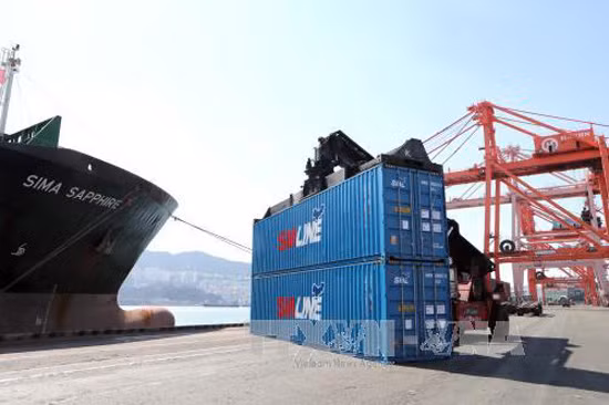 Tranh chấp thương mại Mỹ-Trung có thể tác động tiêu cực đến kinh tế Hàn Quốc ảnh 1
