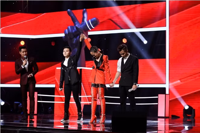 The Voice 2017: Chia tay Tuấn Phong, hotboy Dương Thuận được Tóc Tiên lựa chọn đi tiếp ảnh 5