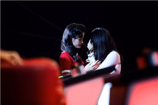 The Voice 2017: Ngô Anh Đạt trưởng thành hơn mong đợi, Han Sara được đi tiếp nhờ HLV Đông Nhi ảnh 11