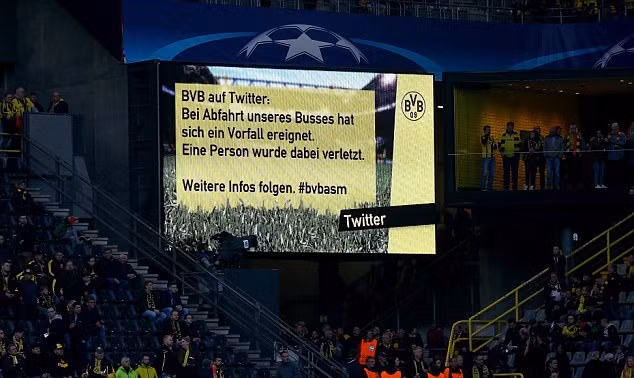 Marc Bartra phải phẫu thuật cổ tay, các cầu thủ Borussia Dortmund vẫn chưa hết sốc sau vụ nổ xe buýt ảnh 7
