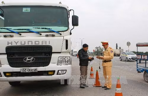Tăng cường bảo đảm an toàn giao thông ngày cuối nghỉ lễ ảnh 1