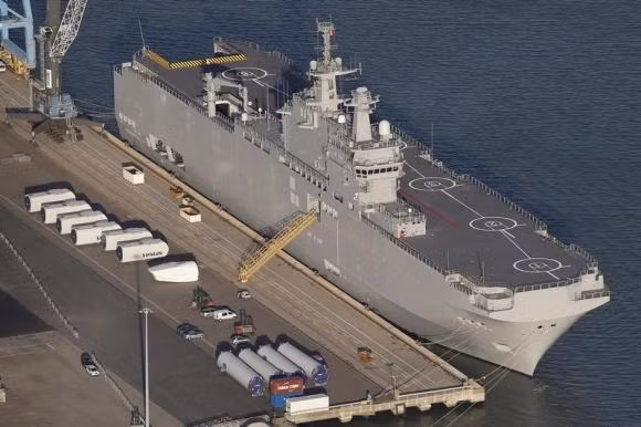 Nga có thể đóng chiến hạm Mistral ở Crimea ảnh 1