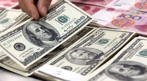Đồng euro giảm giá thấp nhất so với USD trong gần 5 năm ảnh 1