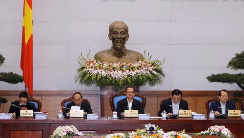 Những giải pháp chủ yếu phát triển KT-XH năm 2015 ảnh 1