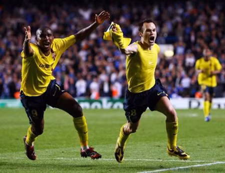 Iniesta lo ngại Chelsea "báo thù" ảnh 1