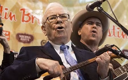 Tỷ phú Warren Buffett bị ung thư ảnh 1