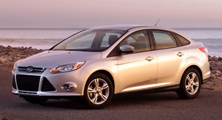 Ford và Chrysler thu hồi hàng trăm nghìn xe do lỗi kỹ thuật ảnh 1