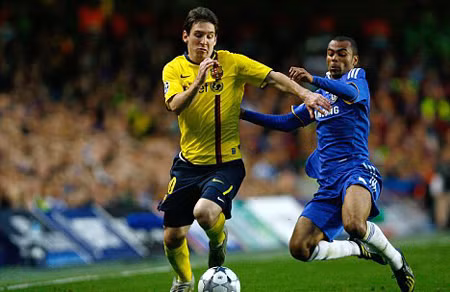 Cole: Chelsea biết cách để khống chế Barcelona ảnh 1