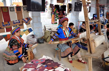 Để “Ngày văn hóa các dân tộc Việt Nam” thực sự có ý nghĩa: Còn nhiều việc phải làm ảnh 1