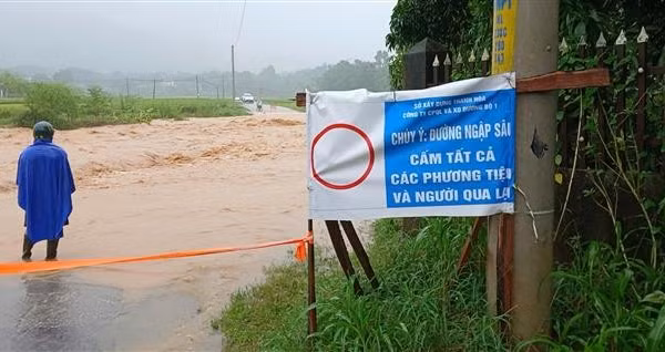 Thời tiết ngày 17/9: Hà Nội và nhiều tỉnh Bắc Bộ mưa rất to