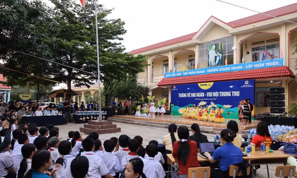 Trung thu và hành trình trao thêm cơ hội phát triển cho trẻ em khắp mọi miền