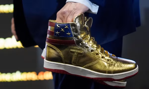 Tổng thống Donald Trump và những đôi giày đặc biệt