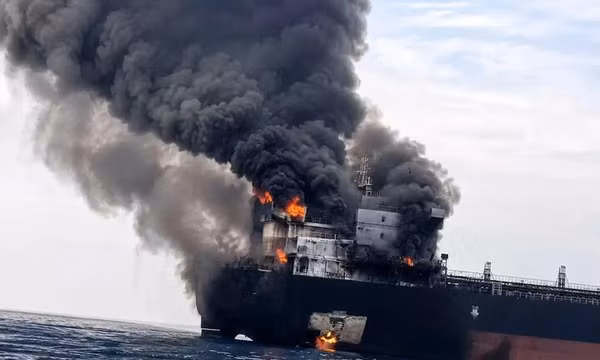 Iran nêu lý do tấn công tàu thuyền ở Hormuz, cáo buộc Mỹ ba lần vi phạm cam kết