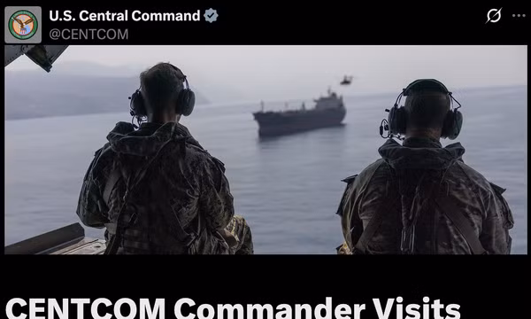 Trong bài đăng trên nền tảng mạng xã hội X tối 25/10/2026, CENTCOM cho biết hoạt động vận tải biển thương mại qua eo biển Hormuz đạt tỷ lệ an toàn trên 95% trong những tháng gần đây. Ảnh: X/CENTCOM