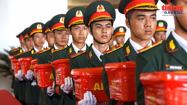 Hà Nội trang nghiêm tiếp nhận 8.453 mẫu hài cốt liệt sĩ giám định ADN