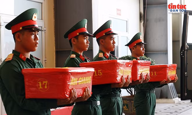 Quân khu 9 chuẩn bị đưa 8.453 mẫu sinh phẩm liệt sĩ ra Hà Nội