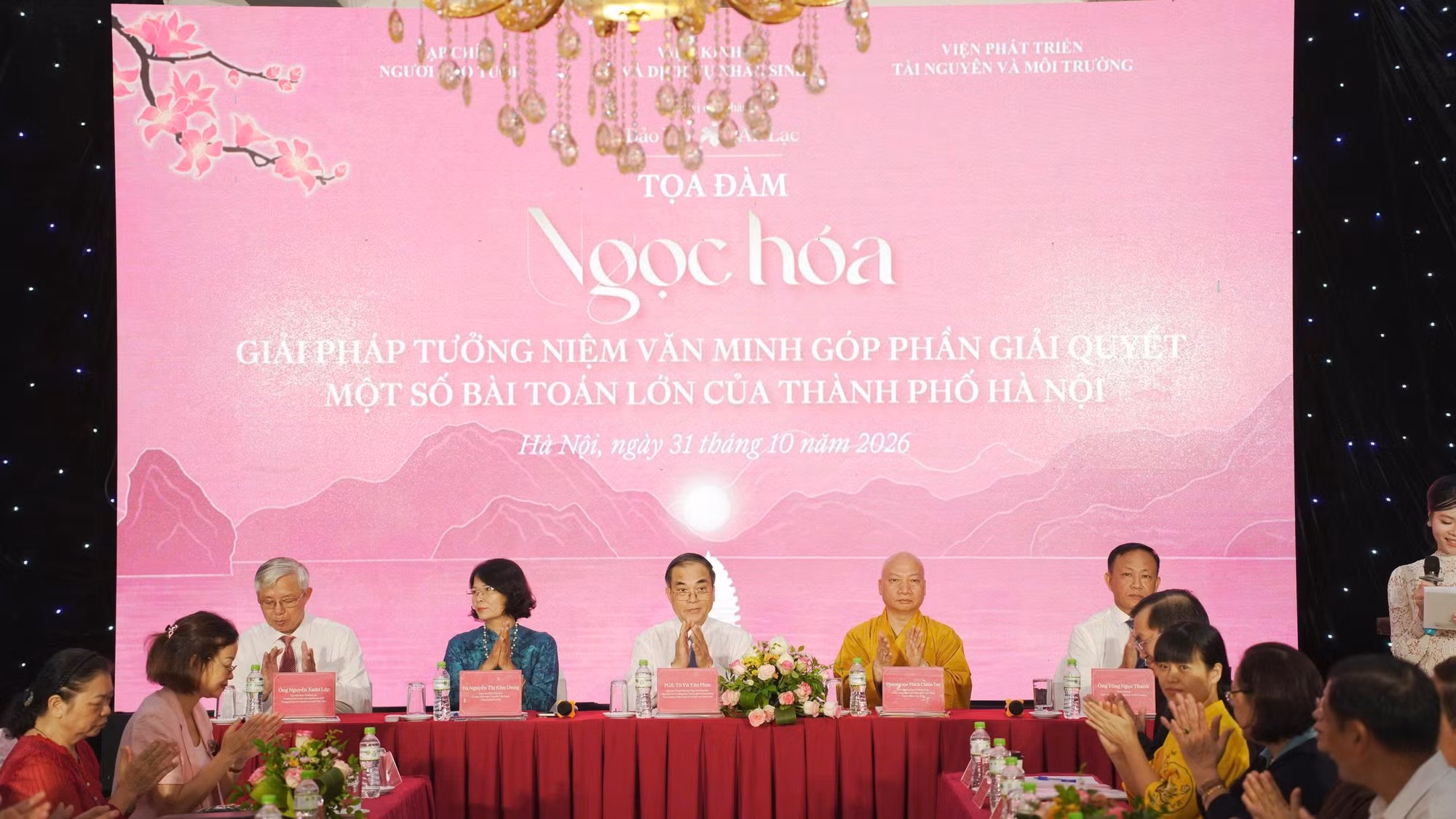 311026-giaiphap.jpg