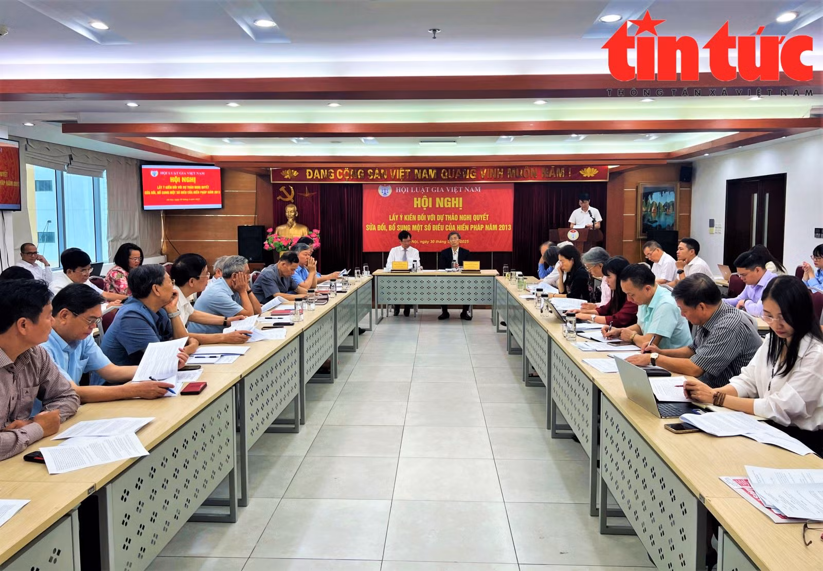 Chú thích ảnh