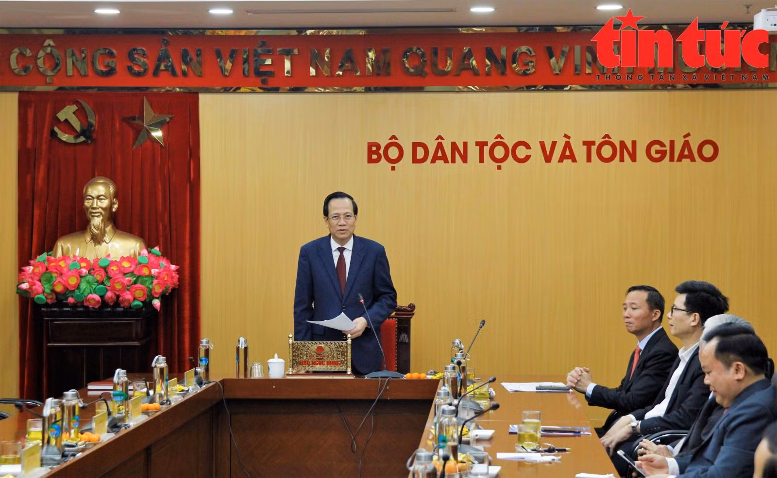 Chú thích ảnh