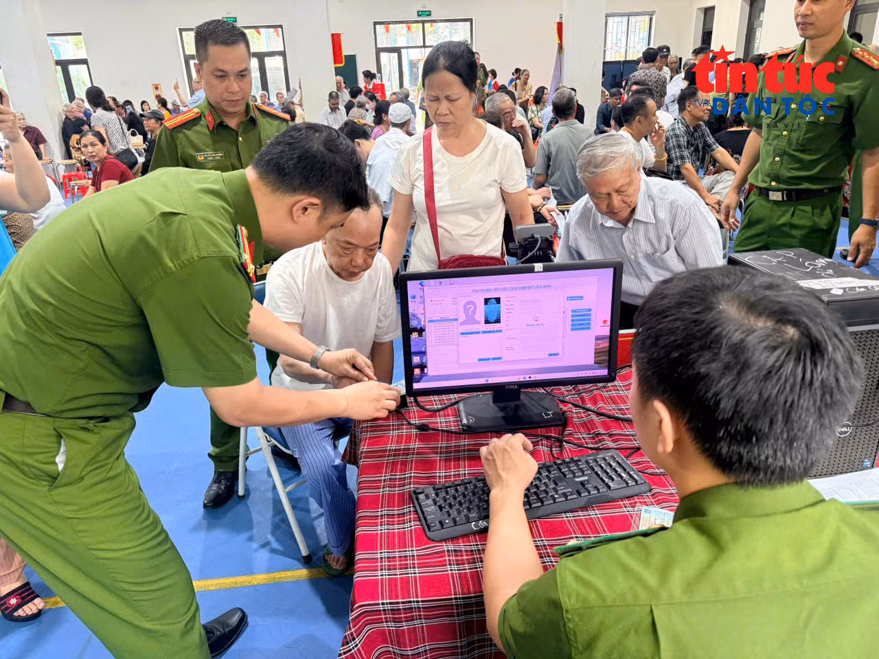 Chú thích ảnh