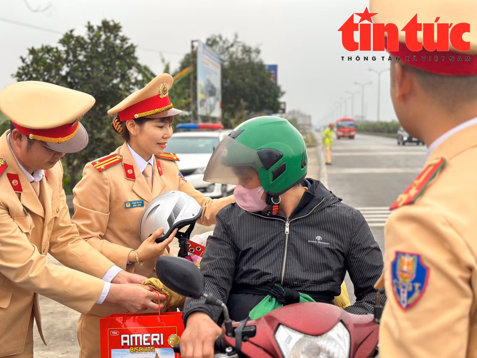 Chú thích ảnh