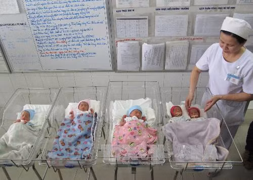 Giải pháp khống chế mất cân bằng giới tính ảnh 1