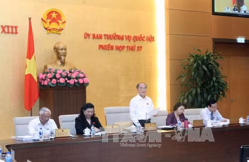 Khai mạc Phiên họp thứ 37, Ủy ban Thường vụ Quốc hội Khóa XIII ảnh 1