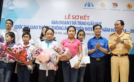 Thi giao thông thông minh trên Internet ảnh 1