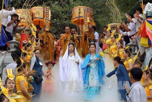 Nét mới Lễ hội Quán Thế Âm - Ngũ Hành Sơn 2015 ảnh 4