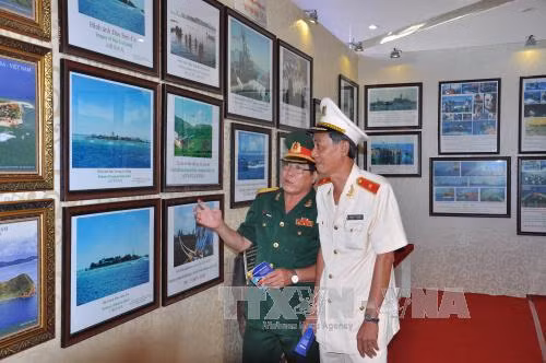 Bến Tre tổ chức triển lãm về Hoàng Sa, Trường Sa ảnh 1
