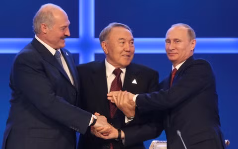 Sau Ukraine, Mỹ sẽ kích hoạt ‘Mùa xuân Trung Á’ chống Nga? ảnh 1