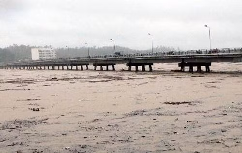 Lũ dâng ngập nặng Nam Trung Bộ ảnh 1