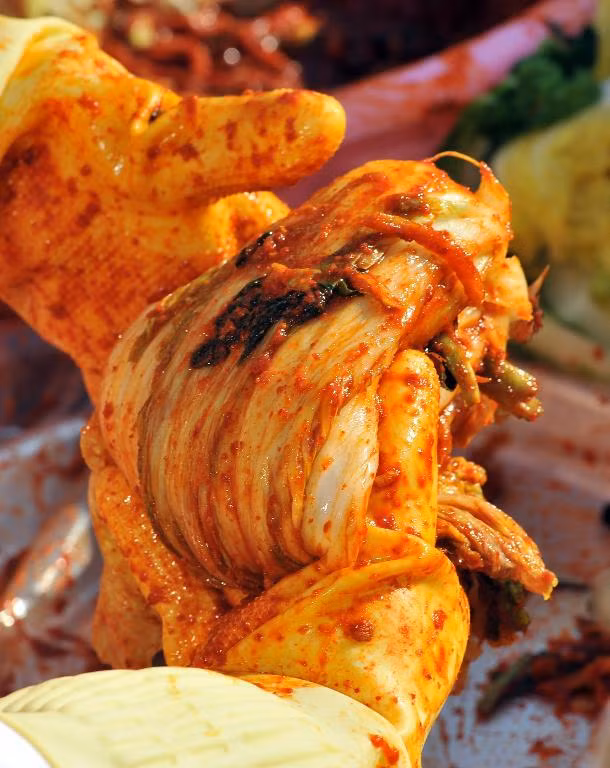 Hàn Quốc lo lắng về 'thâm hụt kimchi' ảnh 1