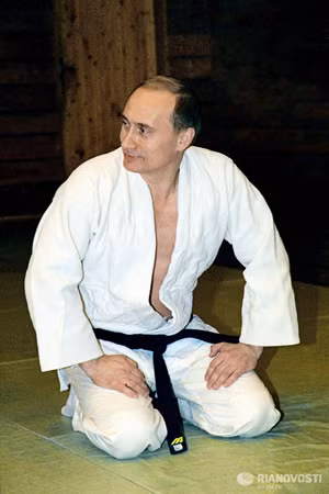 Khi ông Putin hết mình trên sàn võ ảnh 4